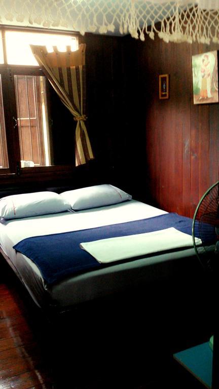 Baan Mai Guesthouse Mehongszon Szoba fotó
