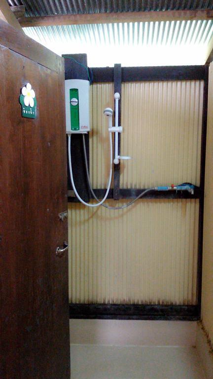 Baan Mai Guesthouse Mehongszon Szoba fotó