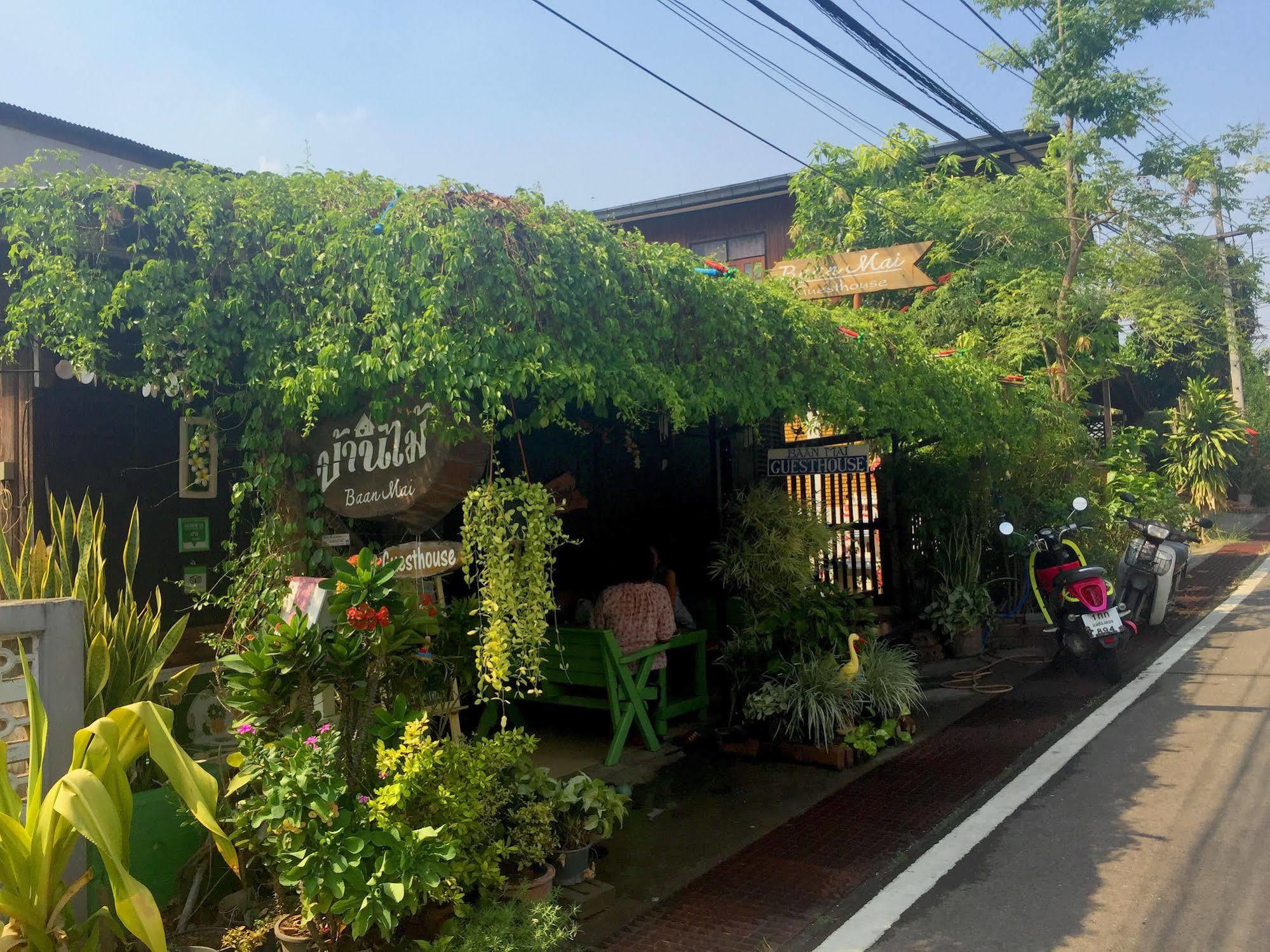 Baan Mai Guesthouse Mehongszon Kültér fotó